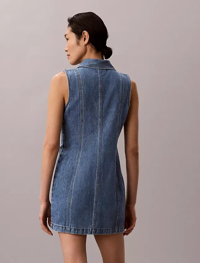 Rochie mini cu cusături din denim Rochie mini cu cusături din denim