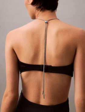 Rochie mini cu decupaje și gât halter