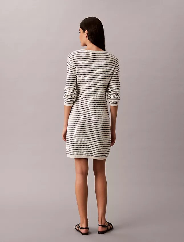 Rochie mini cu dungi și nervuri Rochie mini cu dungi și nervuri