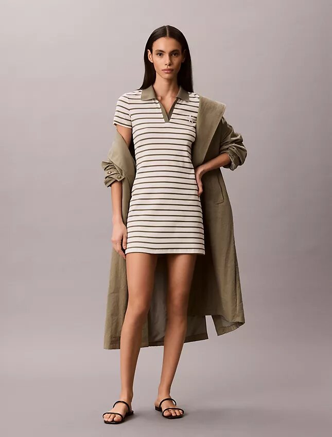 Rochie mini cu dungi și nervuri Monologo Rochie mini cu dungi și nervuri Monologo