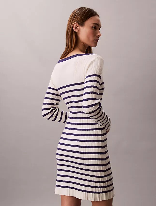 Rochie mini cu dungi, mâneci lungi și nervuri Rochie mini cu dungi, mâneci lungi și nervuri