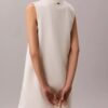 Rochie mini cu guler în V din tricot interlock Rochie mini cu guler în V din tricot interlock
