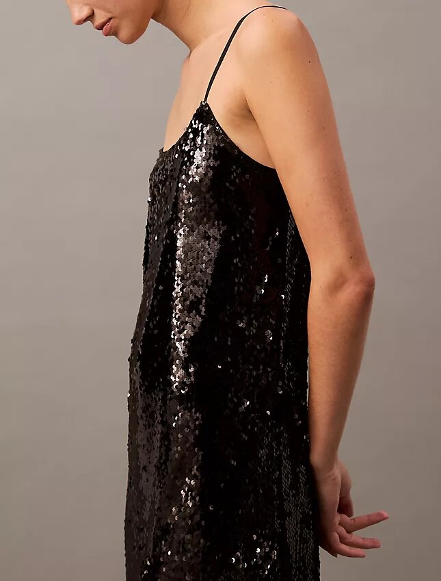 Rochie mini cu paiete Rochie mini cu paiete