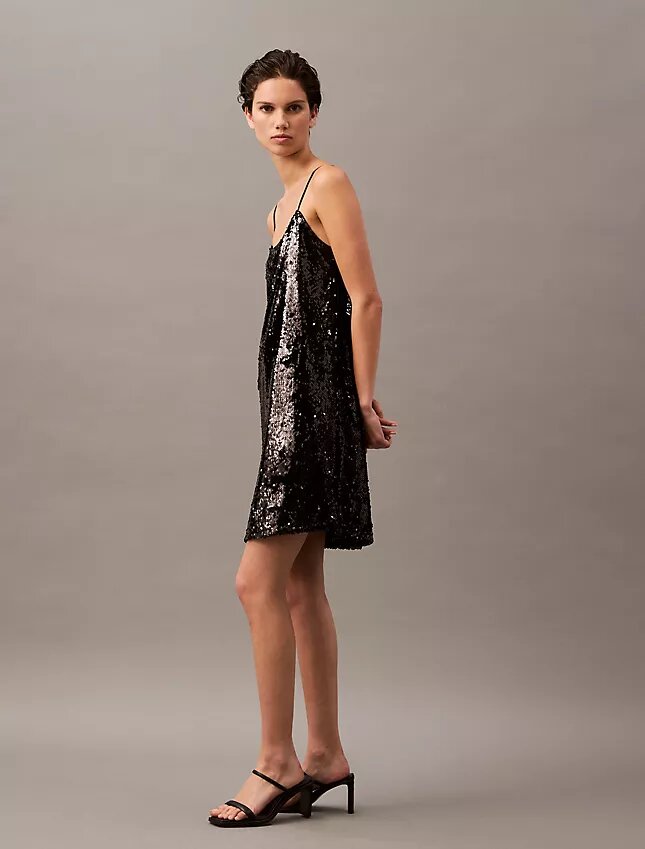 Rochie mini cu paiete Rochie mini cu paiete