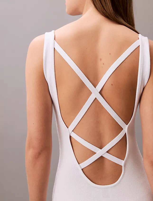 Rochie mini cu spate încrucișat Rochie mini cu spate încrucișat