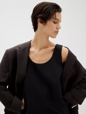 Rochie mini elastică rafinată