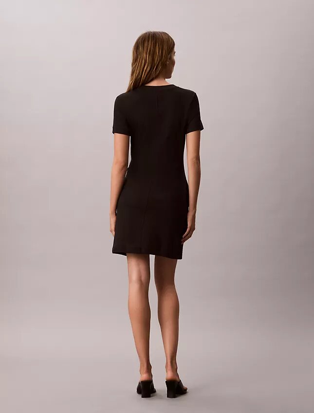 Rochie mini tip tricou cu Monogram Rochie mini tip tricou cu Monogram