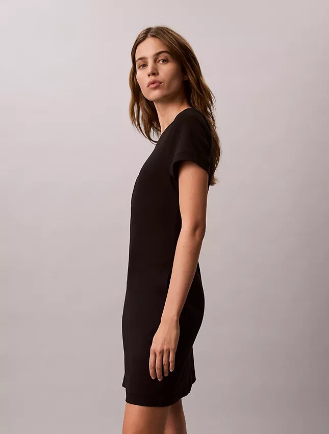 Rochie mini tip tricou cu Monogram Rochie mini tip tricou cu Monogram