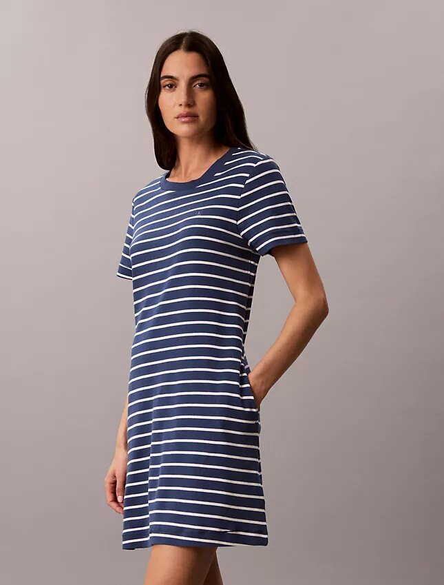 Rochie mini tip tricou cu Monogram Rochie mini tip tricou cu Monogram