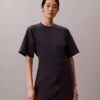 Rochie tip tricou cu logo și nervuri interlock Rochie tip tricou cu logo și nervuri interlock