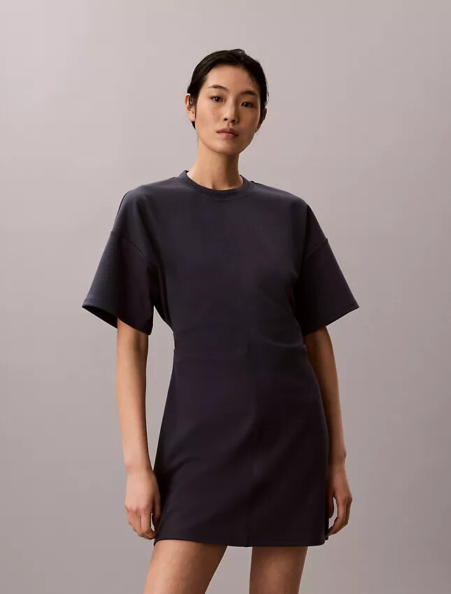 Rochie tip tricou cu logo și nervuri interlock Rochie tip tricou cu logo și nervuri interlock