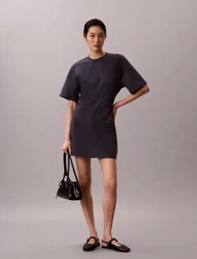 Rochie tip tricou cu logo și nervuri interlock