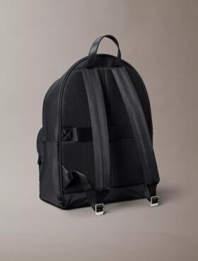 Rucsac din nailon mat