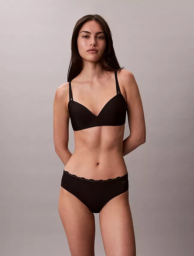 Set de 3 chiloți hipster din microfibră elastică cu dantelă Set de 3 chiloți hipster din microfibră elastică cu dantelă