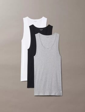 Set de 3 topuri clasice din bumbac Set de 3 topuri clasice din bumbac