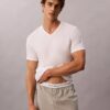 Set de 3 tricouri slim fit cu guler în V din amestec de Cotton Stretch