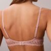 Sutien Attraction cu căptușeală ușoară și acoperire perfectă Sutien Attraction cu căptușeală ușoară și acoperire perfectă