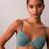 Sutien Attraction cu căptușeală ușoară și acoperire perfectă Sutien Attraction cu căptușeală ușoară și acoperire perfectă