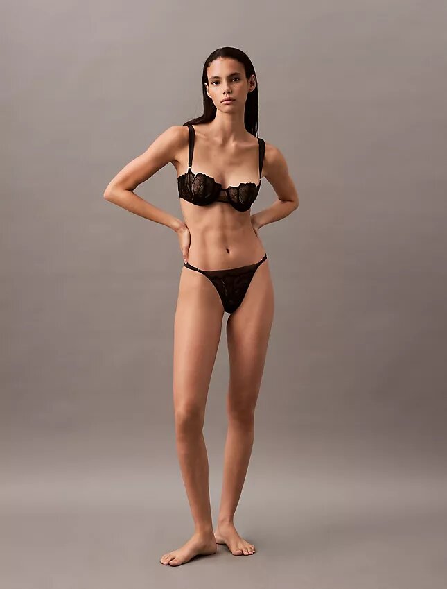 Sutien balconet Unlined din dantelă florală neagră CK Black Sutien balconet Unlined din dantelă florală neagră CK Black