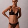 Sutien decoltat CK Black Floral Lace, ușor căptușit Sutien decoltat CK Black Floral Lace, ușor căptușit