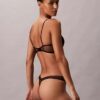 Sutien decoltat CK Black Floral Lace, ușor căptușit Sutien decoltat CK Black Floral Lace, ușor căptușit