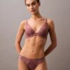 Sutien decoltat Instinct, ușor căptușit Sutien decoltat Instinct, ușor căptușit