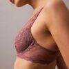 Sutien decoltat Instinct, ușor căptușit Sutien decoltat Instinct, ușor căptușit