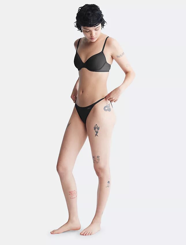 Sutien demi din Sheer Marquisette, ușor căptușit Sutien demi din Sheer Marquisette, ușor căptușit