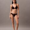 Sutien plonjat din dantelă florală CK Black