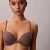 Sutien Push-Up cu decolteu adânc, care se potrivește perfect