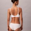 Sutien Push-Up cu decolteu adânc, care se potrivește perfect
