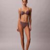 Sutien Push-Up cu decolteu adânc, care se potrivește perfect