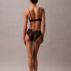 Sutien Push-Up cu decolteu adânc din dantelă florală neagră CK Black Sutien Push-Up cu decolteu adânc din dantelă florală neagră CK Black