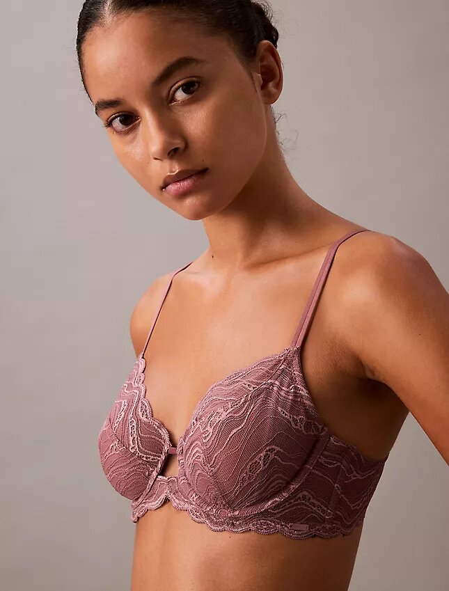 Sutien senzual din dantelă elastică, Unlined, cu acoperire completă Sutien senzual din dantelă elastică, Unlined, cu acoperire completă