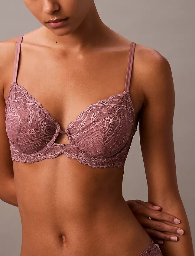Sutien senzual din dantelă elastică, Unlined, cu acoperire completă Sutien senzual din dantelă elastică, Unlined, cu acoperire completă