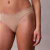Thong din microfibră elastică cu dantelă Thong din microfibră elastică cu dantelă
