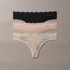 Thong din microfibră elastică cu dantelă, pachet de 3 Thong din microfibră elastică cu dantelă, pachet de 3