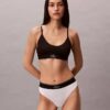 Thong elastică din microfibră cu monogramă grafică Thong elastică din microfibră cu monogramă grafică