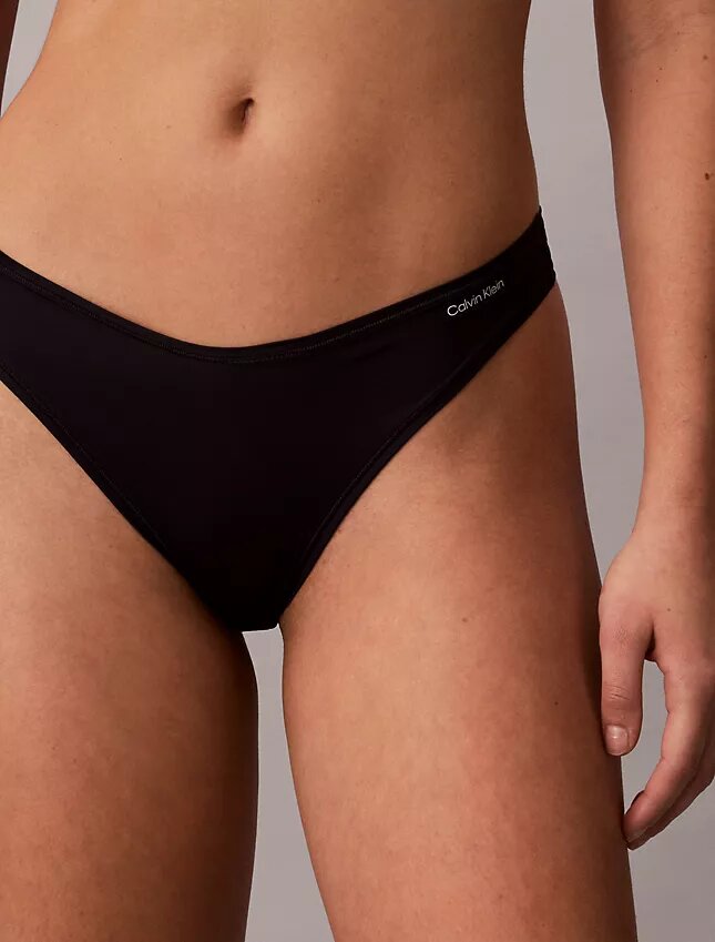 Thong micro ideală Thong micro ideală