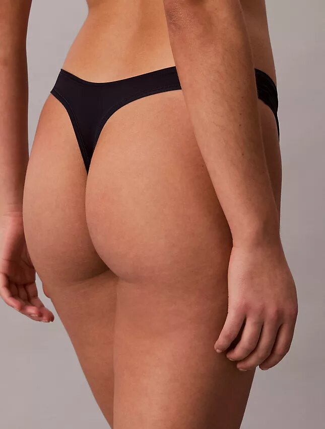 Thong micro ideală Thong micro ideală