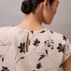 Top cu imprimeu floral și smocuri Top cu imprimeu floral și smocuri