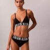 Top de bikini triunghiular Intense Power Swim