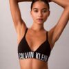 Top de bikini triunghiular Intense Power Swim