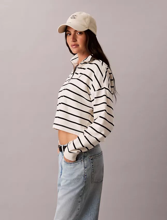 Top scurt din material frotir cu monogramă în dungi Top scurt din material frotir cu monogramă în dungi