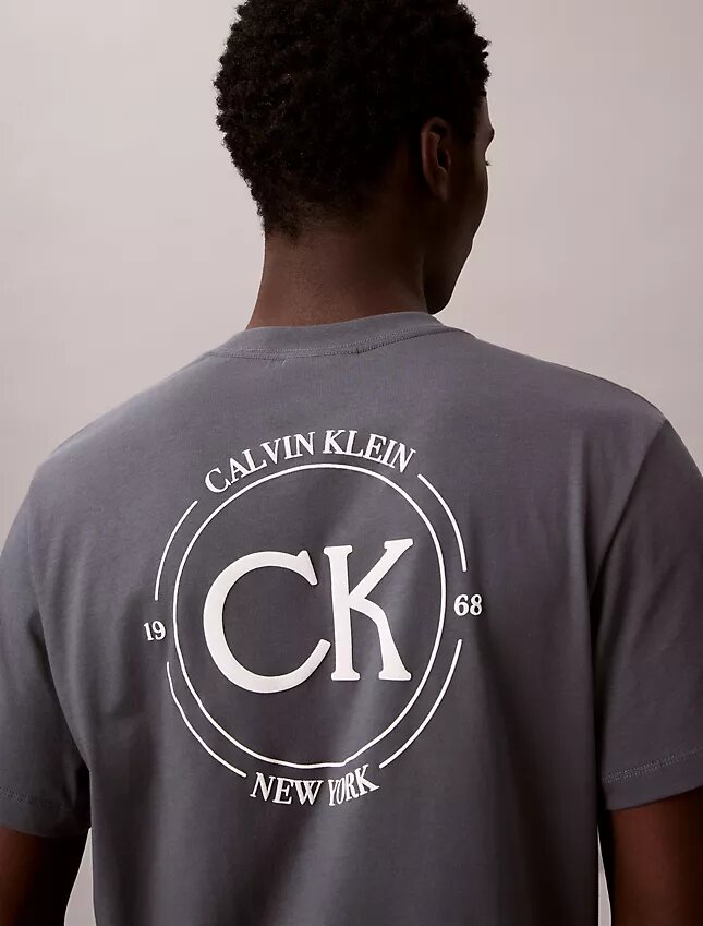 Tricou clasic cu grafică circulară cu logo Tricou clasic cu grafică circulară cu logo
