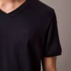 Tricou clasic cu guler în V Liquid Touch