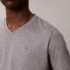 Tricou clasic cu guler în V Liquid Touch