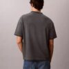 Tricou clasic cu guler rotund și logo decolorat