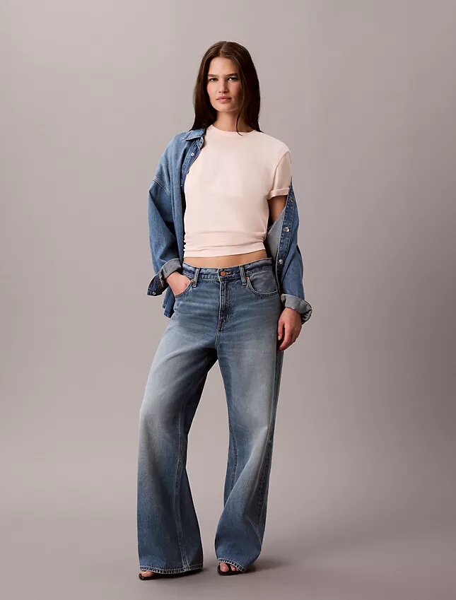 Tricou clasic cu logo din fetru Tricou clasic cu logo din fetru