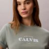 Tricou clasic cu logo grafic îndrăzneț Tricou clasic cu logo grafic îndrăzneț